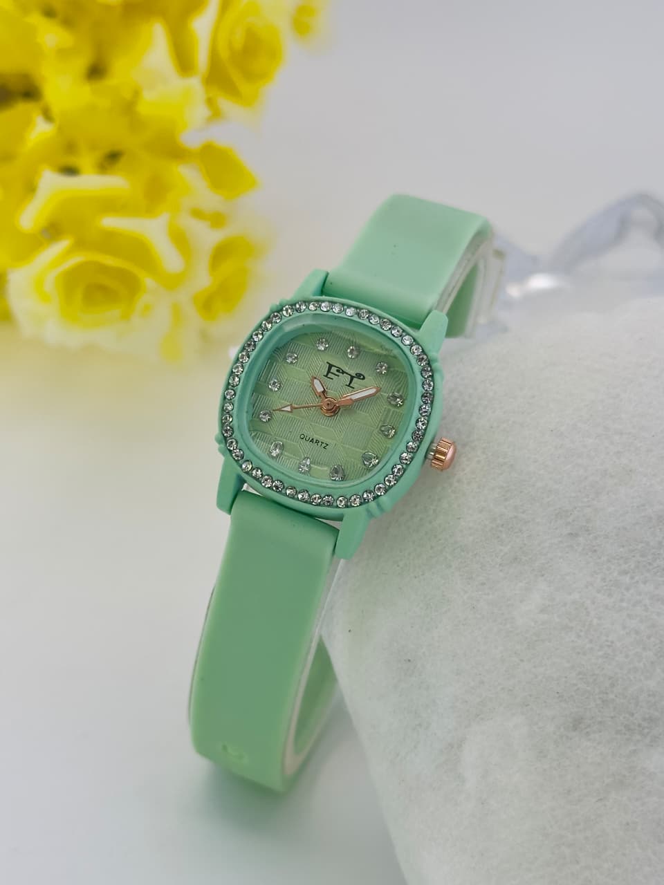 FT Luxe Halo Rubber Belt Watch Forever Times