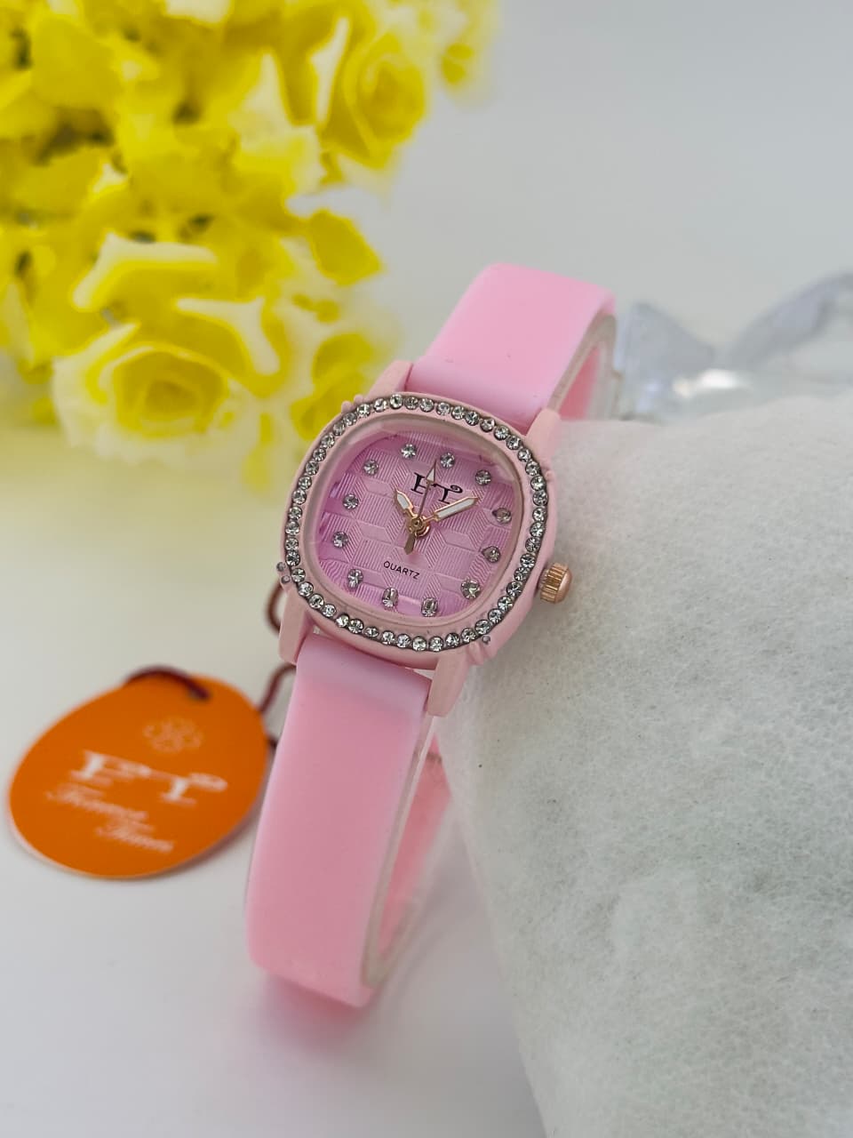 FT Luxe Halo Rubber Belt Watch Forever Times